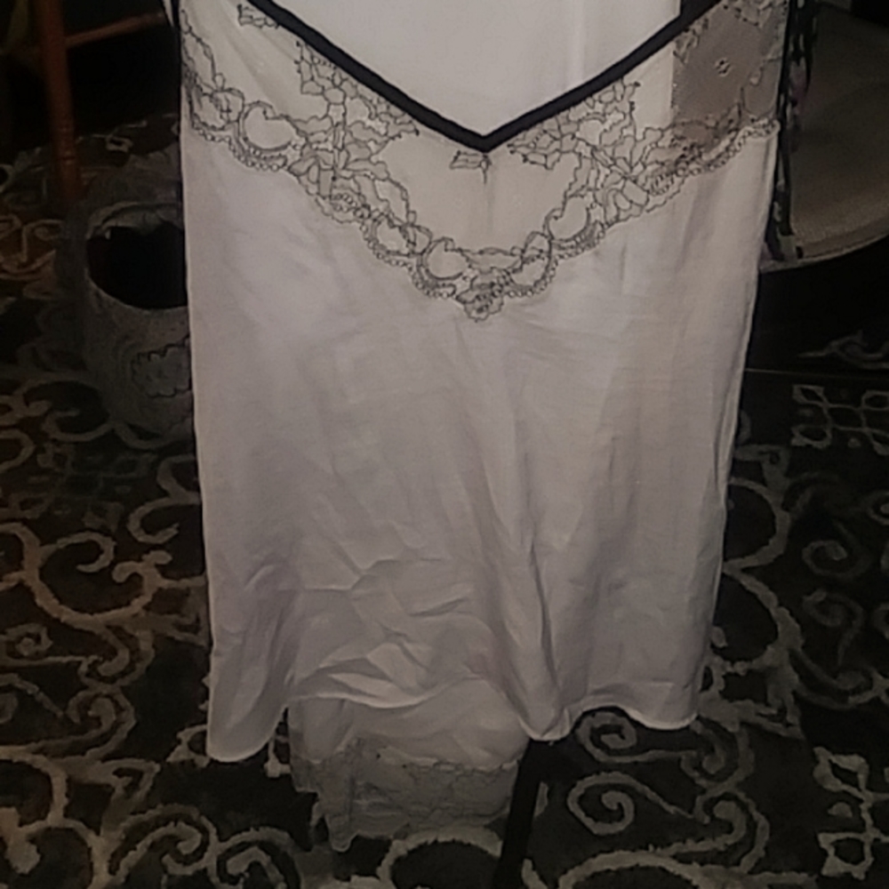 Womens 2 piece pajama set top-med bottoms-small